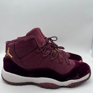 Jordan 11 Retro GG Heiress Night Maroon Velvet 852625-650 Size 9.5Y Sneakers